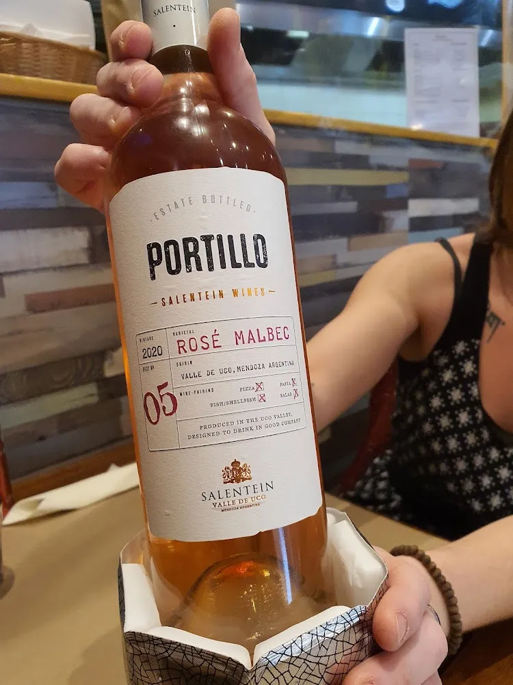 Malbec Rosé Très Plaisant À Boire Avec Tout